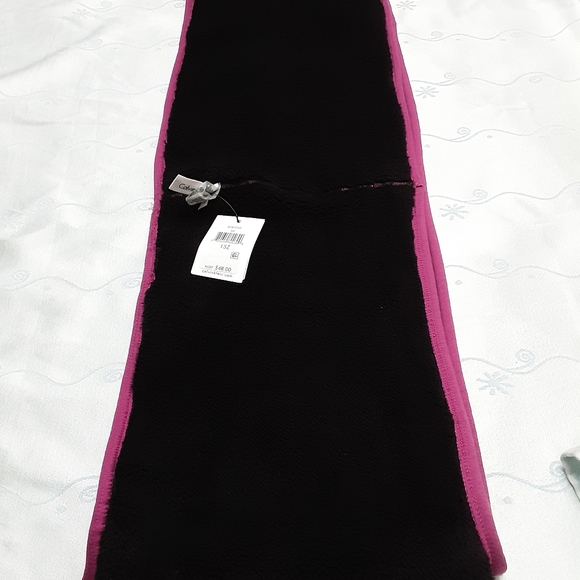 Calvin Klein Infinity loop scarf - Picture 6 of 6
